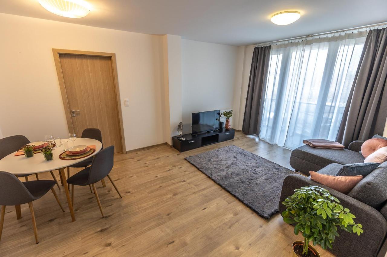 Apartament Need In Bp - Garage, Terraces, Aircon Budapesta